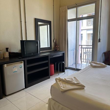 Cozy Place Patong Экстерьер фото