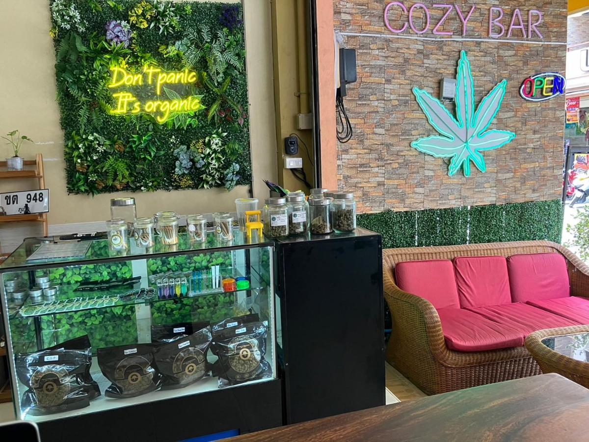 Cozy Place Patong Экстерьер фото